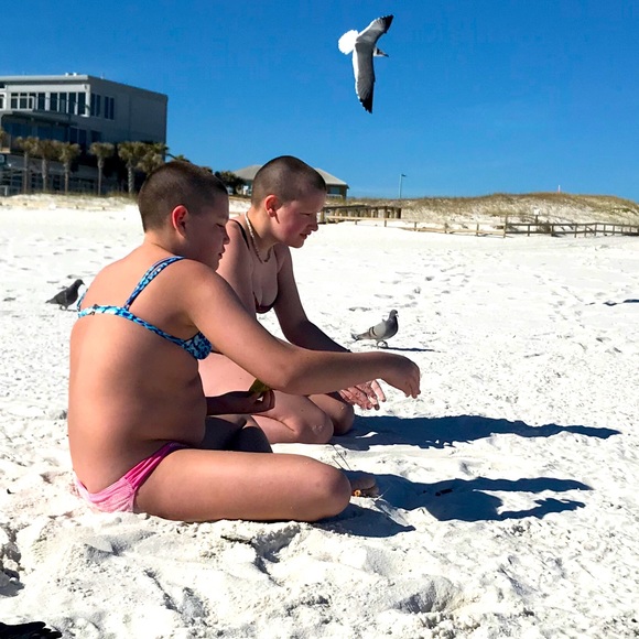 Meet your Posher, Laurel - Picture 1 of 1